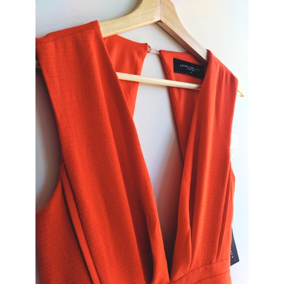 Deep v neck romper - Picture 2 of 3